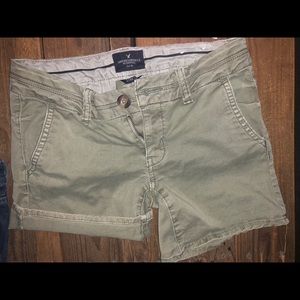 American eagle olive green shorts